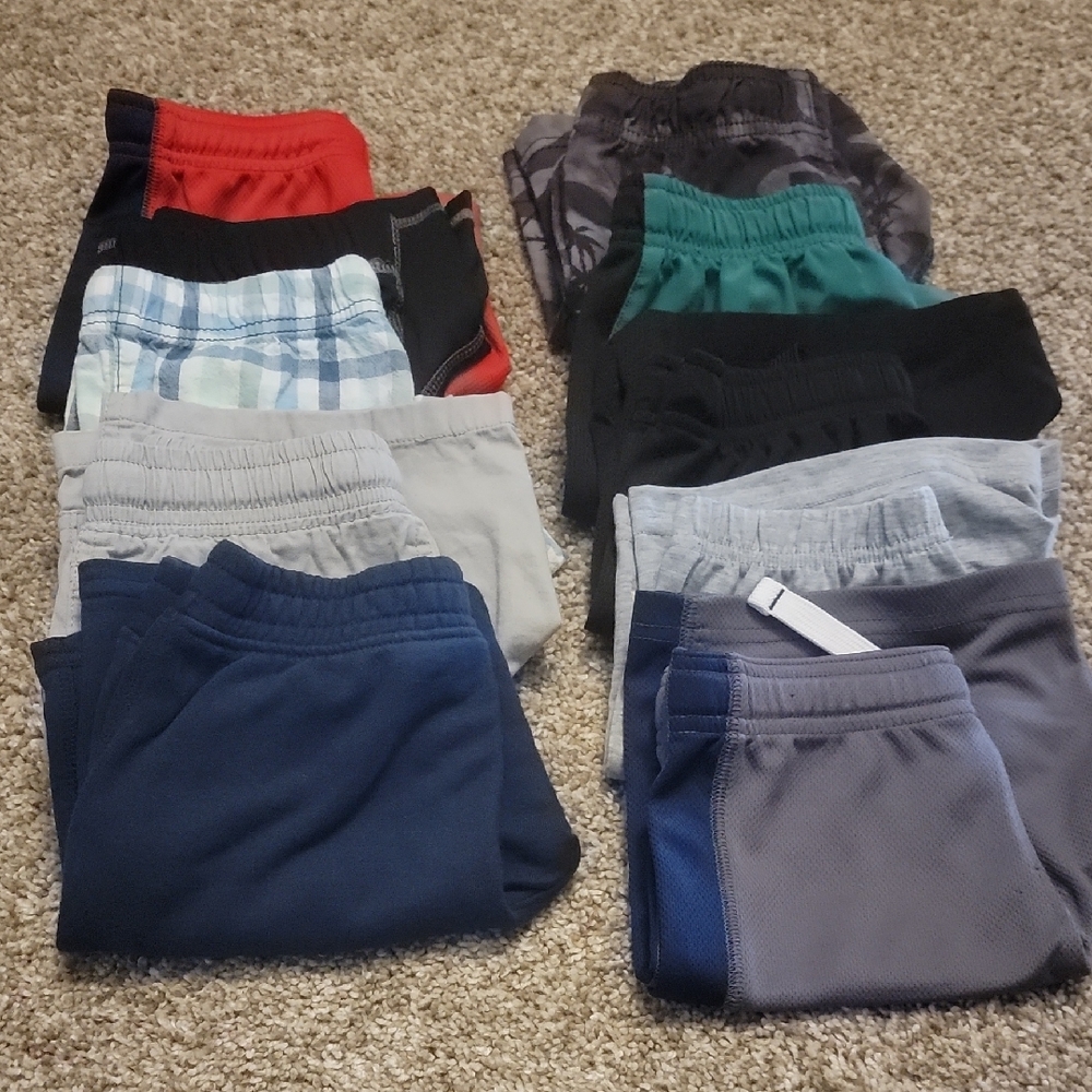 10 Pair Of Assorted Kids Shorts